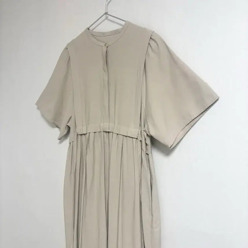 [BUNJANG] Apart by Lowrys Beige Half-Sleeve Long Dress / 베이지 반팔 롱 원피스
