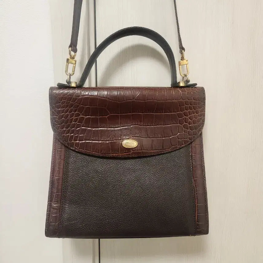 [BUNJANG] Bally Brown Leather Tote Bag / Crossbody Bag / BALLY 발리 브라운 가죽 토트백 겸 크로스백