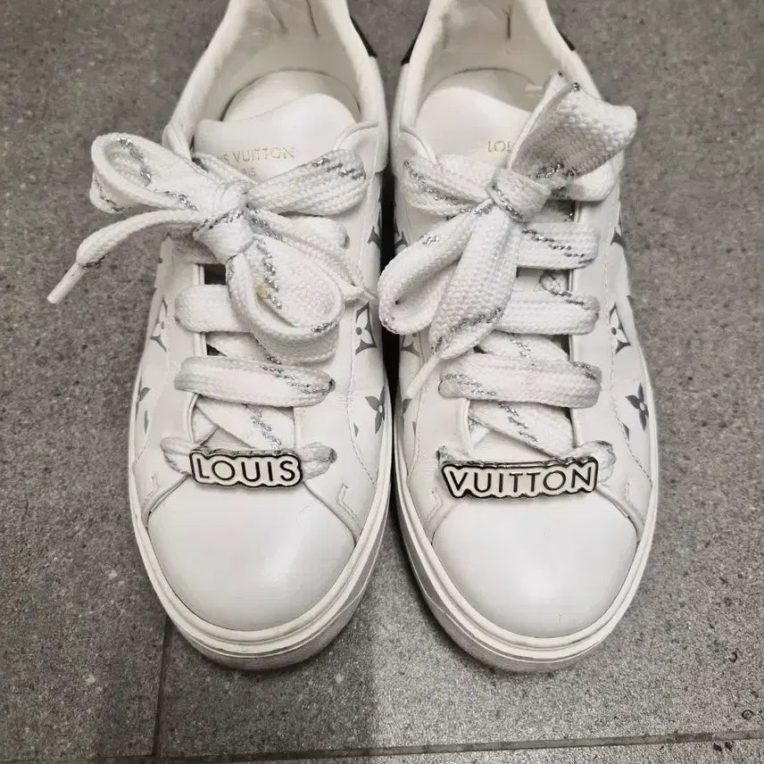 [BUNJANG] Louis Vuitton Time Out Sneakers / 루이비통 타임아웃 스니커즈