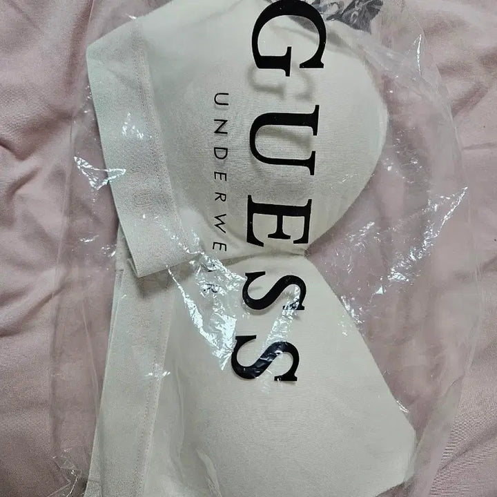 [BUNJANG] Guess Underwear Wireless Bra Ivory 75C / 게스 언더웨어 브라 아이보리 새상품75c