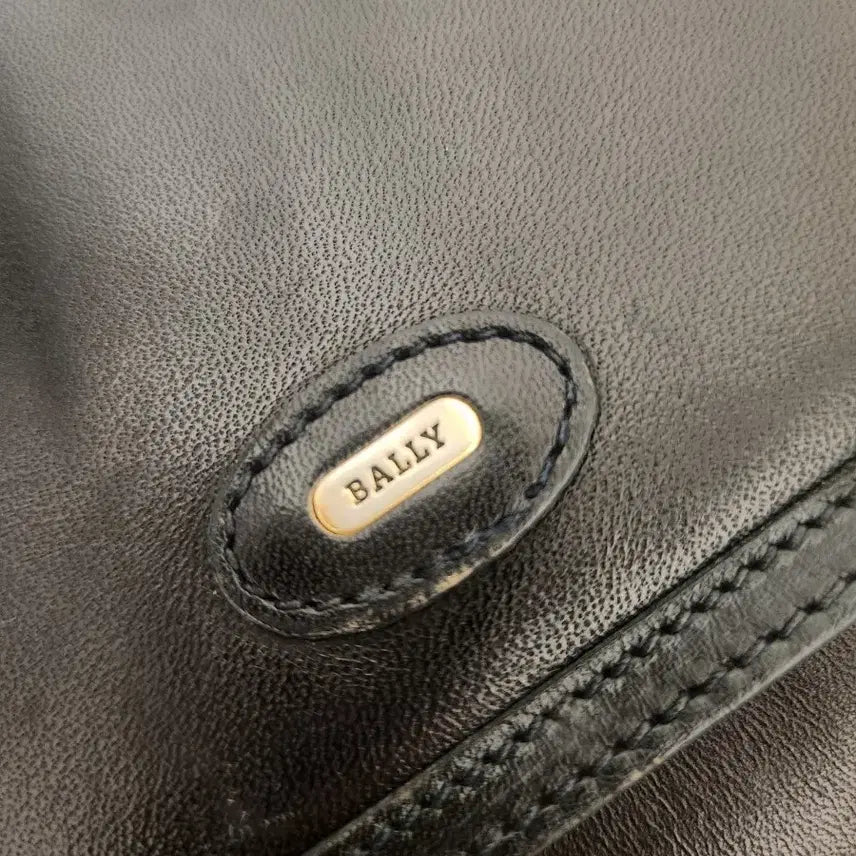 [BUNJANG] Bally Black Leather Crossbody Bag / BALLY 발리 블랙 가죽 크로스백