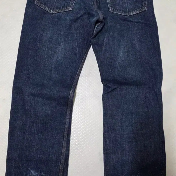 [BUNJANG] Trophy Clothing 15th Anniversary 1606 W Knee Dirt Denim / 트로피클로딩 15주년 1606 W Knee 데님