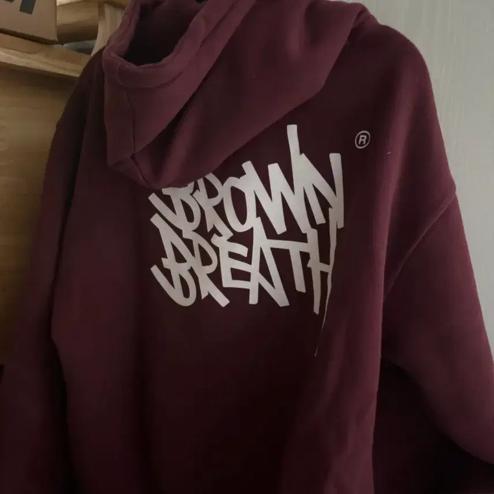 [BUNJANG] Brownbreath Hoodie Burgundy / 브라운브레스 후드 버건디
