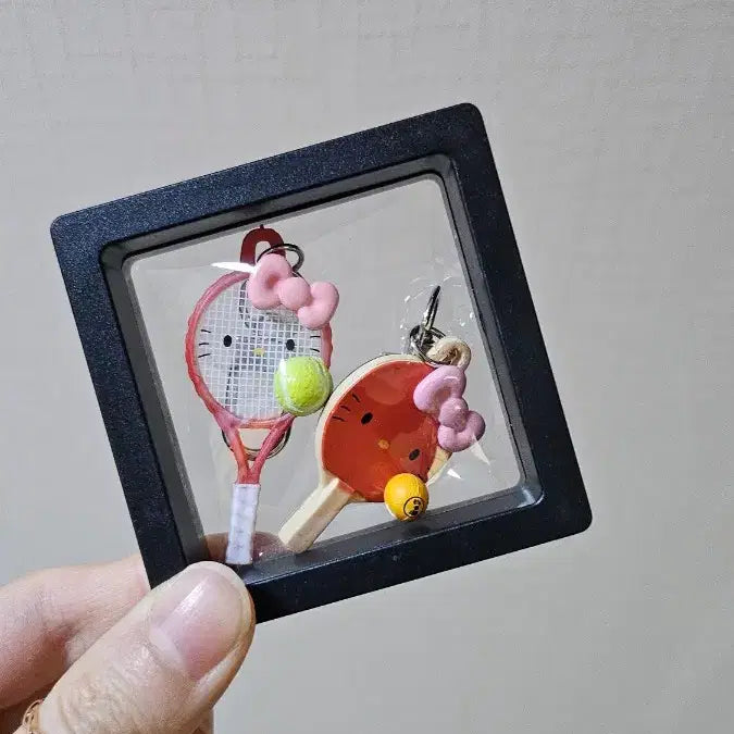[BUNJANG] Hello Kitty Mini Figure Keyring Set / 미니미 헬로키티 키링 장식용 케이스 키티갓챠