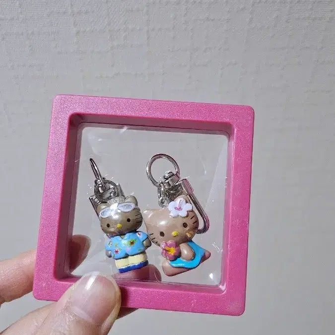 [BUNJANG] Hello Kitty Mini Figure Keyring Set / 미니미 헬로키티 키링 장식용 케이스 키티갓챠