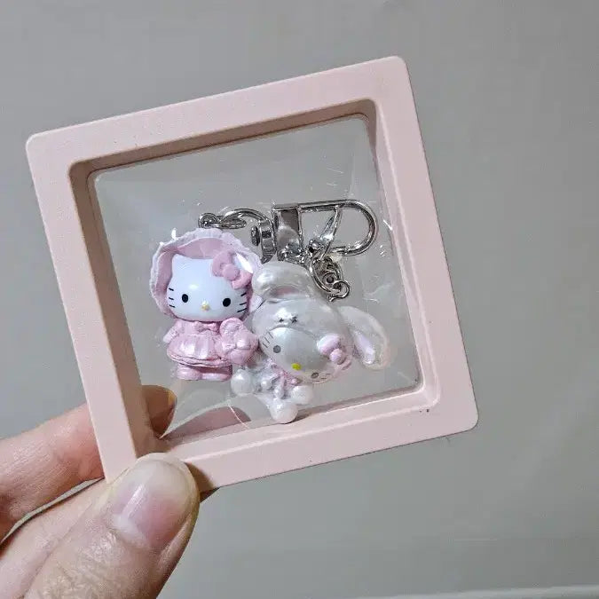 [BUNJANG] Hello Kitty Mini Figure Keyring Set / 미니미 헬로키티 키링 장식용 케이스 키티갓챠