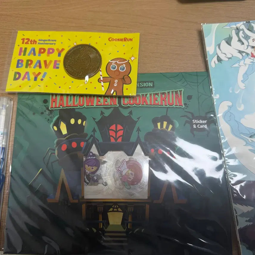 [BUNJANG] Cookie Run Limited Goods Set (Halloween Set, Yong Cookie Commemorative Coin, etc.) / [급처] 쿠키런 한정 굿즈 세트 (할로윈 세트, 용쿠 기념 주화 등)