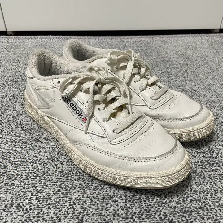 [BUNJANG] Reebok Club C 85 Vintage Chalk Black Sneakers / 리복 클럽c 85 빈티지 초크 블랙