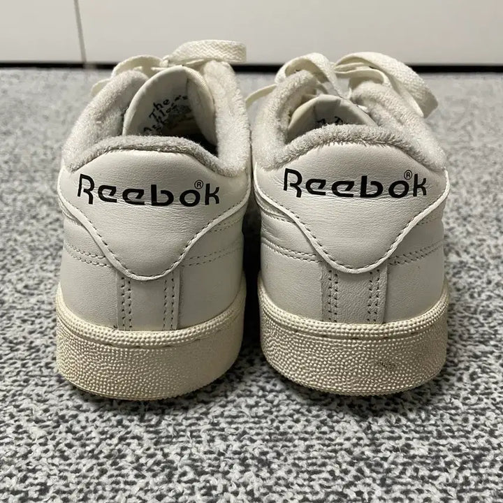 [BUNJANG] Reebok Club C 85 Vintage Chalk Black Sneakers / 리복 클럽c 85 빈티지 초크 블랙