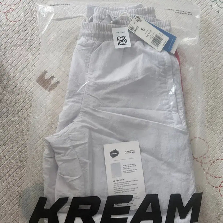 [BUNJANG] Adidas Adicolor Track Pants GN3573 / 텍채새거)아디다스 아디컬러 트랙팬츠 GN3573.S사이즈