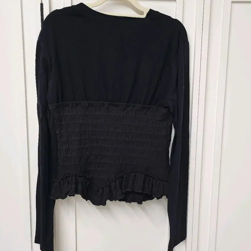 [BUNJANG] Lucky Chouette Shirred Long Sleeve T-shirt / 럭키슈에뜨 셔링 티셔츠