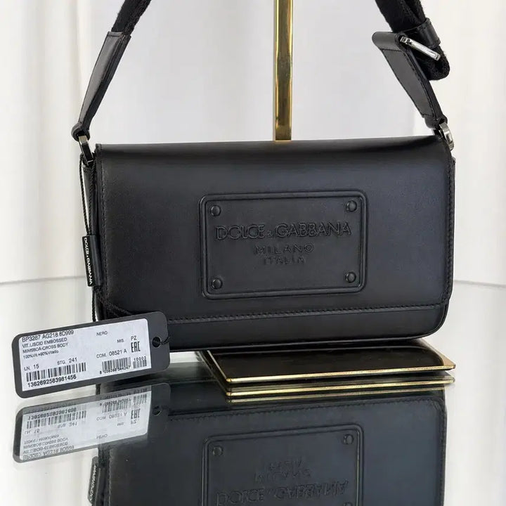 [BUNJANG] Dolce &amp; Gabbana 26SS Embossed Logo Leather Mini Shoulder Bag / [새상품급/풀구성] 26SS 돌체앤가바나 엠보스드 로고 가죽 미니 숄더
