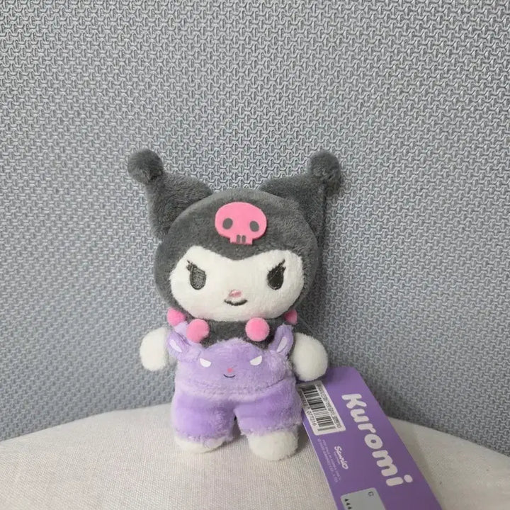 [BUNJANG] Sanrio Kuromi Overalls Plush Keychain 10cm / 정품)산리오 쿠로미 멜빵 인형 키링 10cm 새상품