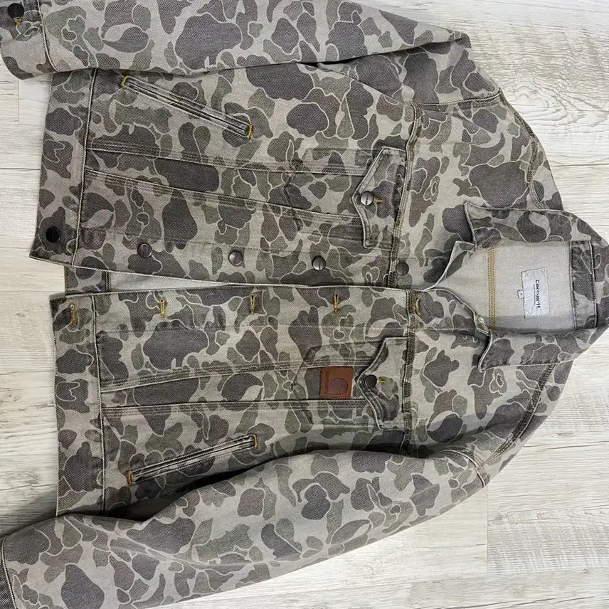 [BUNJANG] Carhartt Duck Camo Trucker Jacket Size S / 칼하트 덕카모 트러커 s사이즈