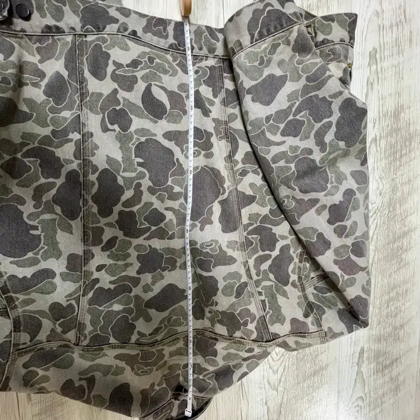 [BUNJANG] Carhartt Duck Camo Trucker Jacket Size S / 칼하트 덕카모 트러커 s사이즈