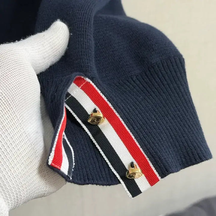 [SOLD OUT] (4,정품) 드라이완료 톰브라운 밀라노스티치 금장 니트 네이비