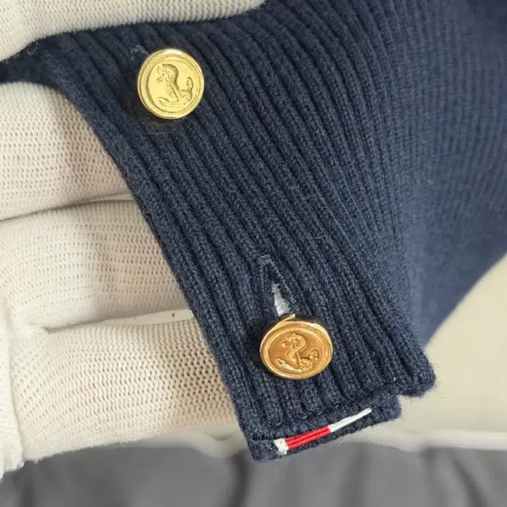 [SOLD OUT] (4,정품) 드라이완료 톰브라운 밀라노스티치 금장 니트 네이비