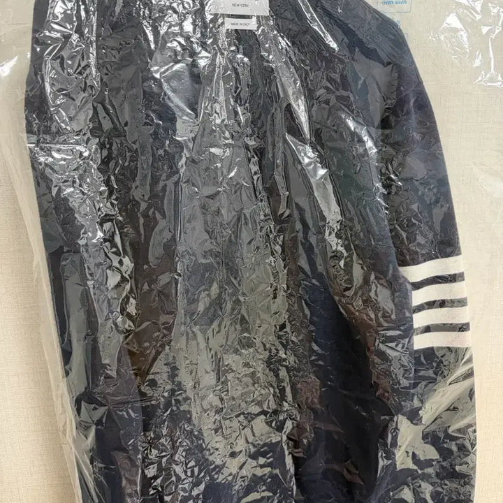 [SOLD OUT] (4,정품) 드라이완료 톰브라운 밀라노스티치 금장 니트 네이비