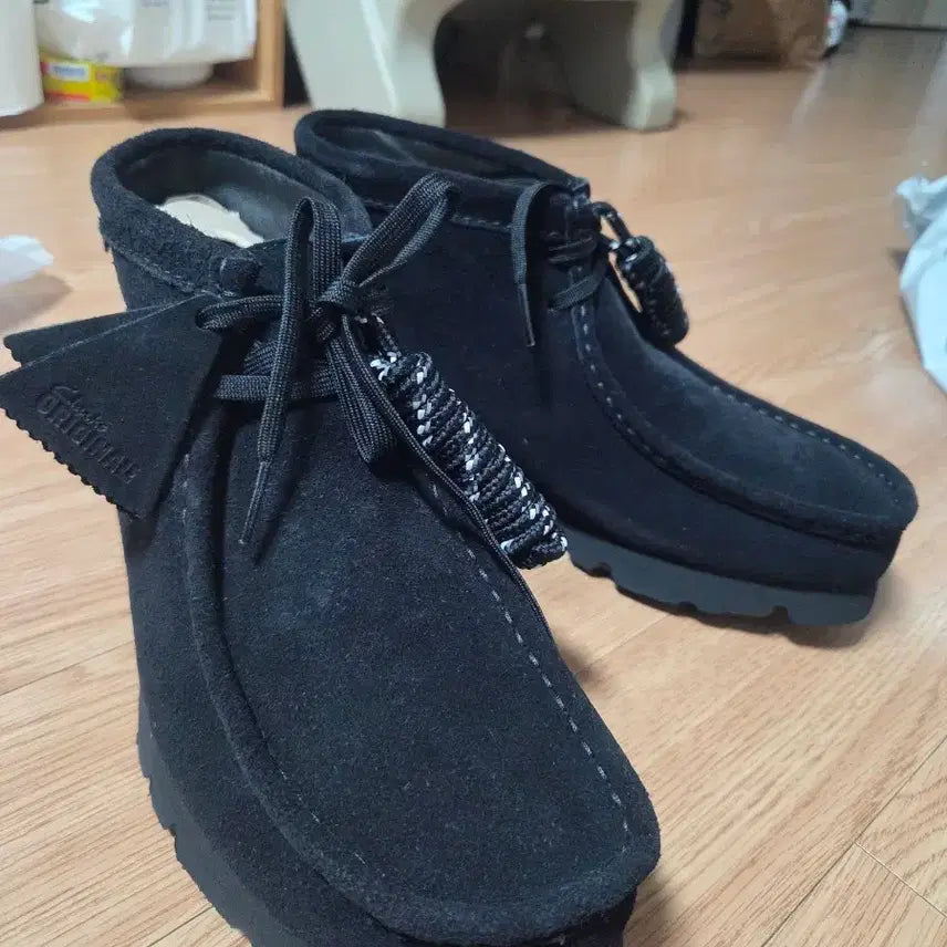 [BUNJANG] Clarks Wallabee GTX UK7 Shoes / (새상품) 클락스 왈라비 gtx uk7