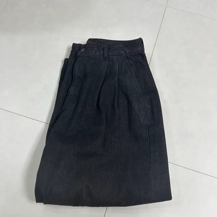 [BUNJANG] Beslow Balloon Fit Denim Pants (Size 30) / 비슬로우 벌룬팬츠 30사이즈