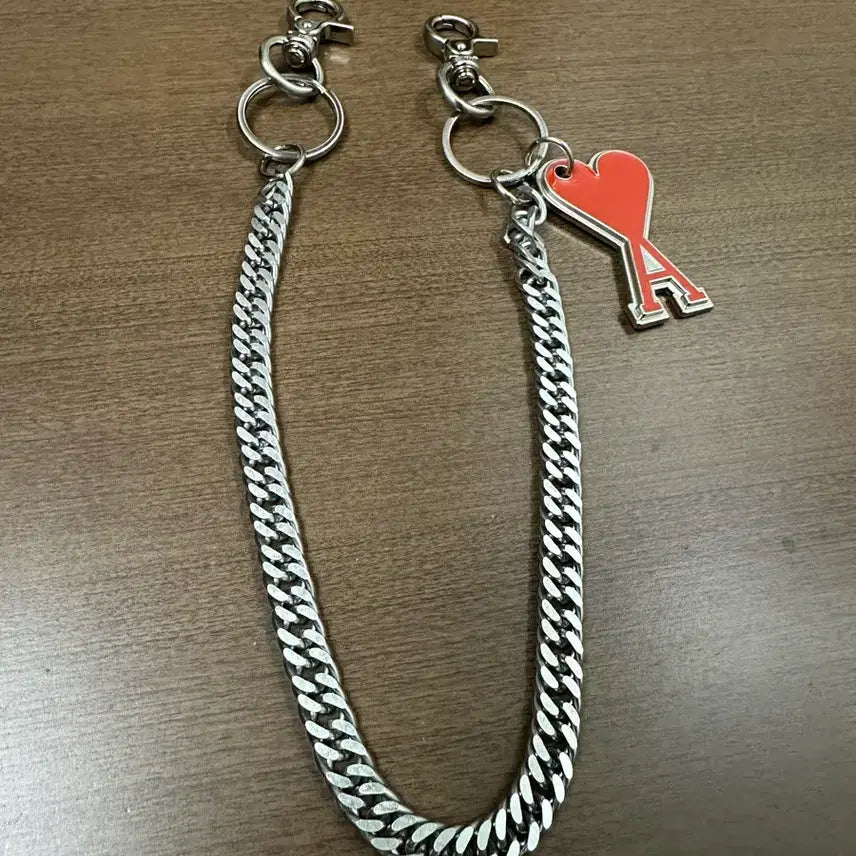 [BUNJANG] Ami Heart Logo Plain Chain Keychain Red / 아미 하트 로고 플레인 체인 키링 레드 Ami 키링 바지체인 키체인