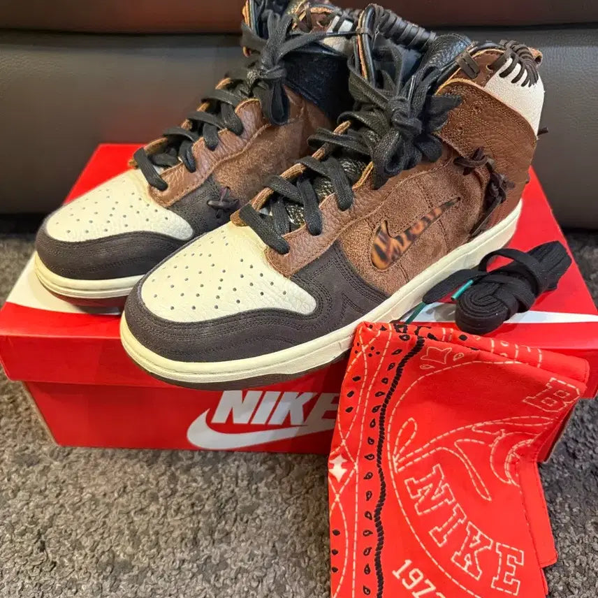 [BUNJANG] Nike x Bodega Dunk High / (275) 나이키 X 보데가 덩크 하이 새상품