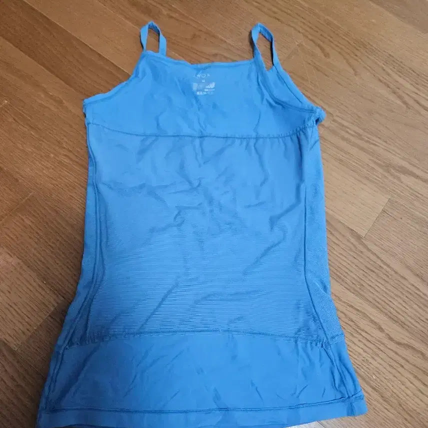 [BUNJANG] WOX Body Sculpting Sleeveless Top / WOX 몸매 보정 민소매 끈나시