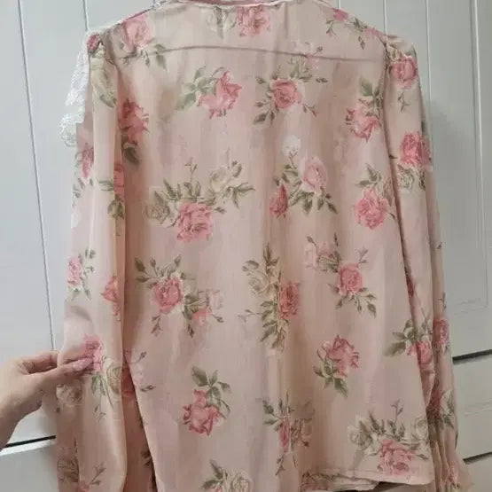 [BUNJANG] Rose Pattern Lace Collar Blouse / 레이스 카라 장미 패턴 블라우스 새상품