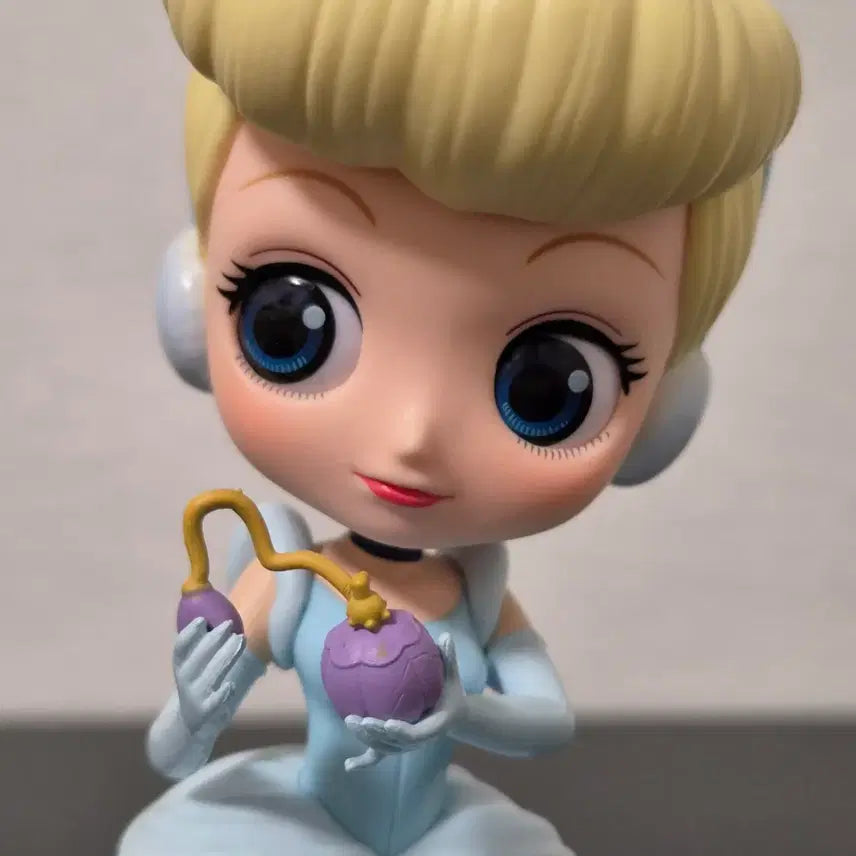 [BUNJANG] Banpresto Q Posket Cinderella Perfumagic Figure (Rare Color) - Repaired / [반프레스토/큐포스켓/레어/파손접착상품] 16cm 펄퓨매직 신데렐라피규어