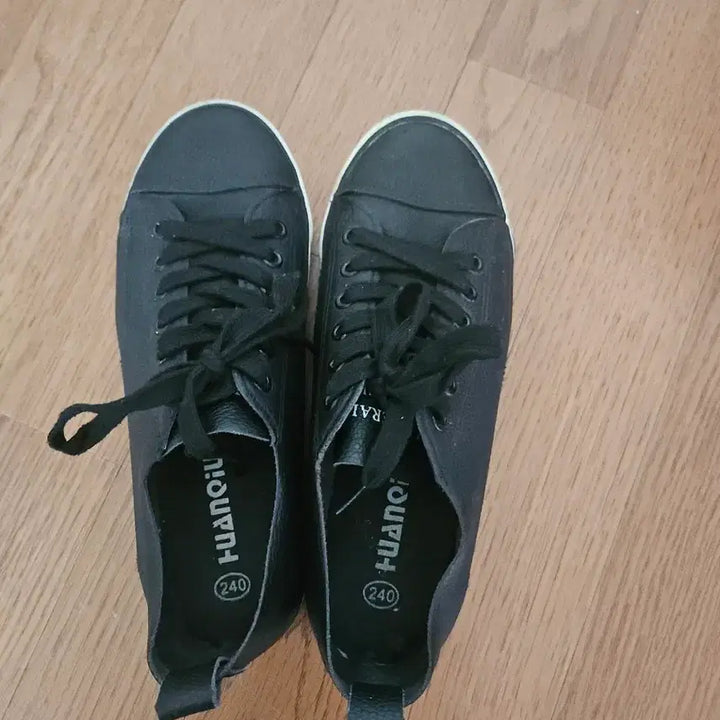[BUNJANG] Black Leather Sneakers Low-Top Style / 블랙 레더 스니커즈 단화 스타일