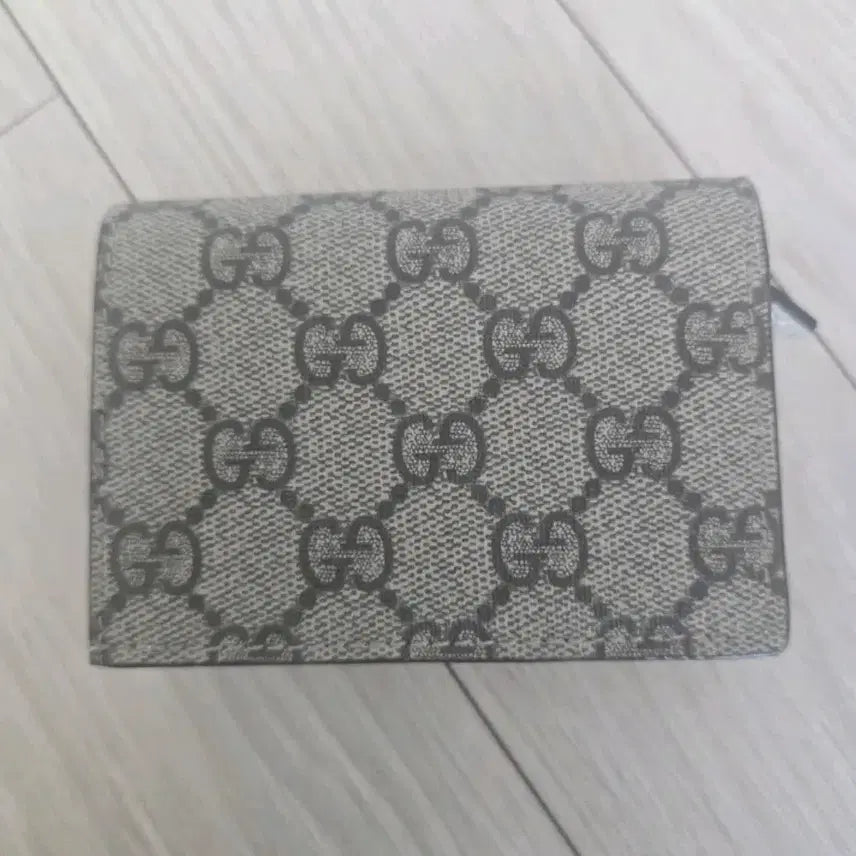 [BUNJANG] Gucci GG Marmont Bi-Color Card Case Wallet White Beige Ebony / 구찌 GG 마몽 수프림 지갑 정품 상태좋음