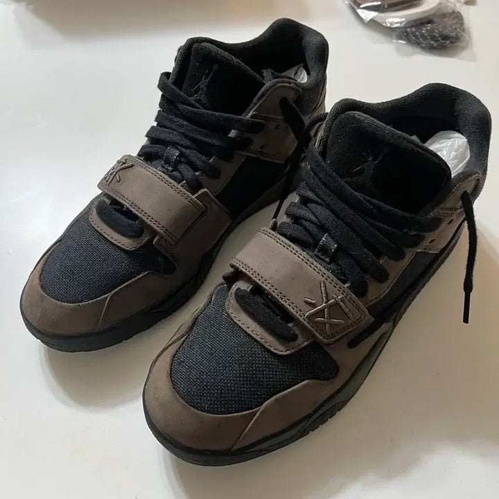 [BUNJANG] Nike x Scott Jumpman Jack "Black and Dark Mocha" (Size 275) / [275] 나이키 x 스캇 점프맨 잭 블랙 앤 다크모카