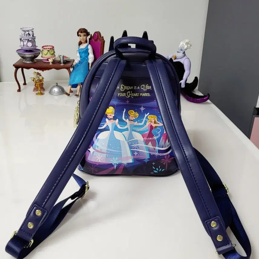[BUNJANG] Disney Cinderella Castle Backpack / Disney 디즈니 신데렐라 캐슬 백팩