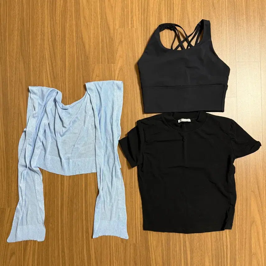 [BUNJANG] Blue Cardigan + Black Short-Sleeve Top/Bralette Set / 블루 가디건 + 블랙 반팔티/브라탑 세트
