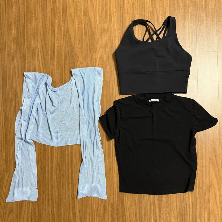 [BUNJANG] Blue Cardigan + Black Short-Sleeve Top/Bralette Set / 블루 가디건 + 블랙 반팔티/브라탑 세트