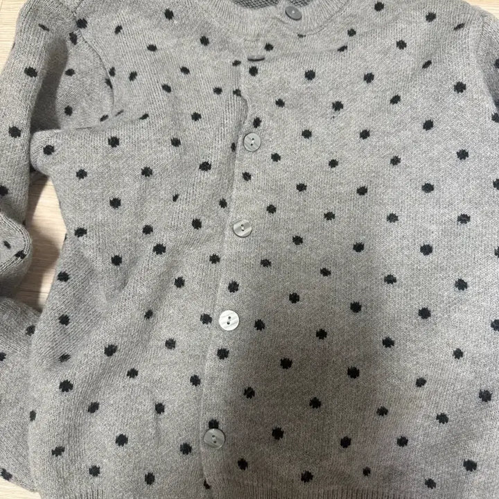 [BUNJANG] Polka Dot Cardigan Grey / 도트 땡땡이 가디건 회색 그레이