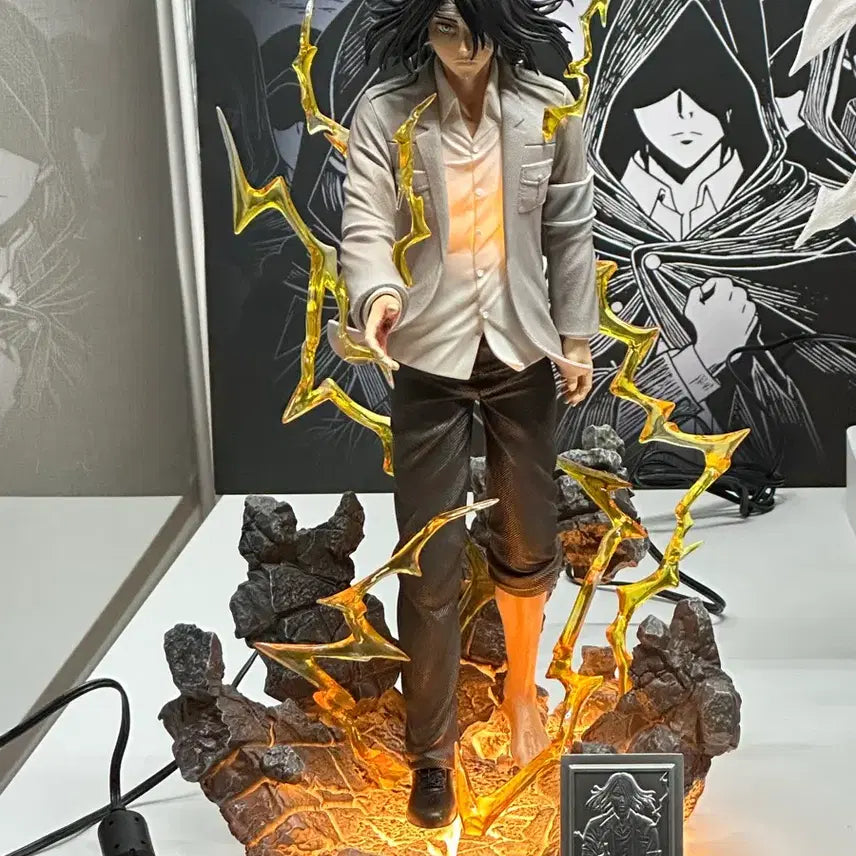 [BUNJANG] Freedom Eren Resin Statue Attack on Titan / freedom에렌 팝니다 교환가능 에렌레진 진격의거인레진