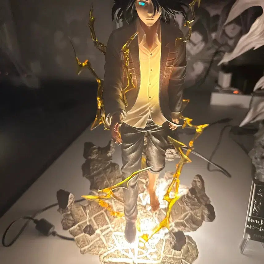 [BUNJANG] Freedom Eren Resin Statue Attack on Titan / freedom에렌 팝니다 교환가능 에렌레진 진격의거인레진