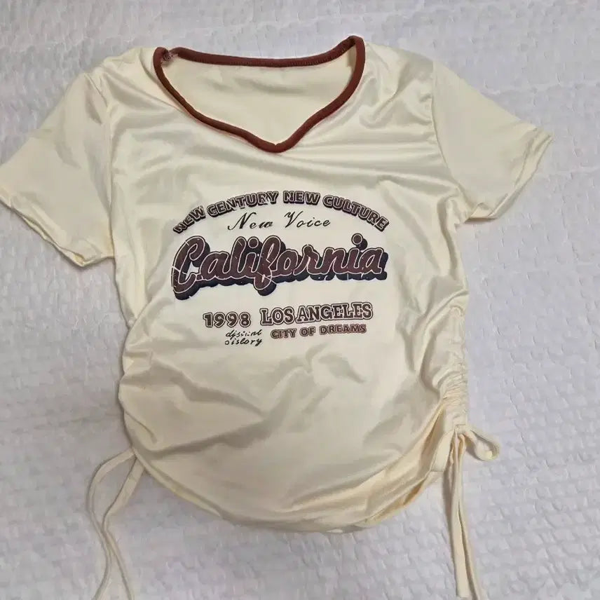 [BUNJANG] California Printing Pastel Yellow Short-Sleeve T-Shirt / 캘리포니아 프린팅 연노랑 반팔 티셔츠