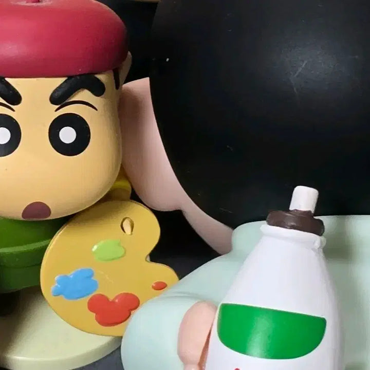 [BUNJANG] Crayon Shin-chan Artist, Toilet, and Bath Stand Bundle Set / 짱구 직업  화가 피규어  짱구 피규어  짱구 목욕 거치대 일괄
