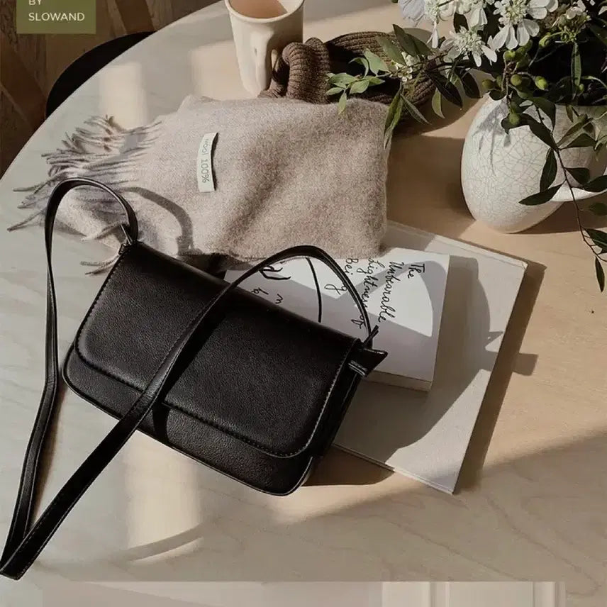 [BUNJANG] Slow and Black Shoulder Bag / 슬로우앤드 블랙 숄더백