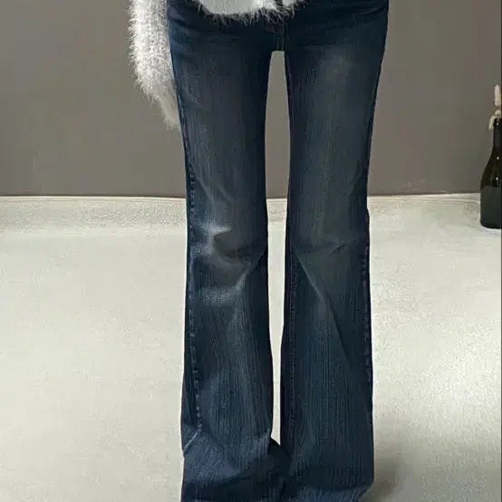 [BUNJANG] OOTJ Standard Low Bootcut Jeans / OOTJ 비츠앤밥스 스탠다드 로우 부츠컷 팬츠