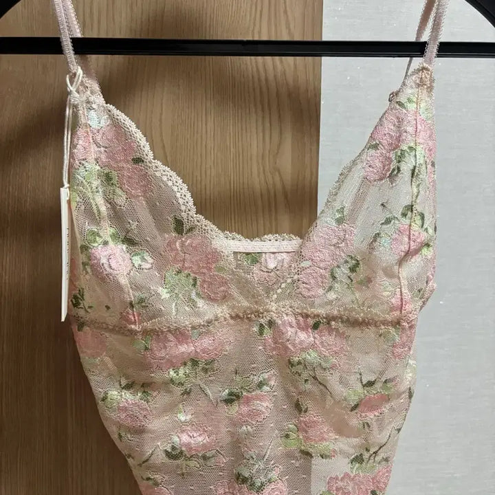 [SOLD OUT] Nuuanu 누아누 로즈캐미솔 애프리콧 2사이즈