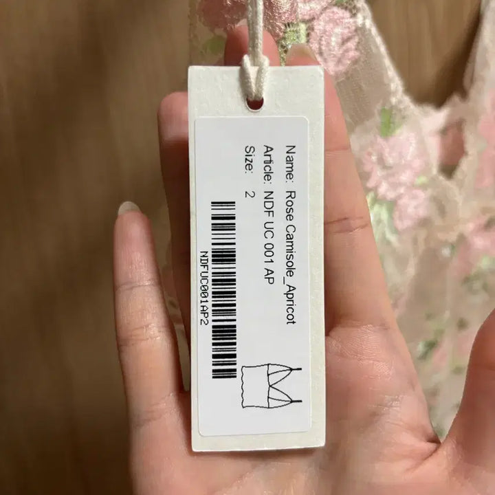 [SOLD OUT] Nuuanu 누아누 로즈캐미솔 애프리콧 2사이즈