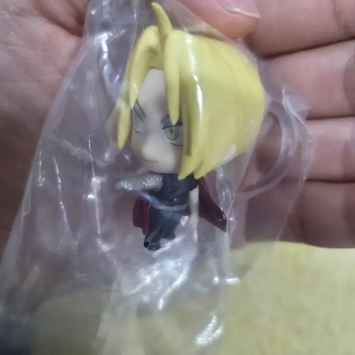 [SOLD OUT] [BUNJANG] Fullmetal Alchemist Edward Elric Onemutan Mini Figure / 강철의 연금술사 에드워드 엘릭 오네무탄 가챠 미니 피규어