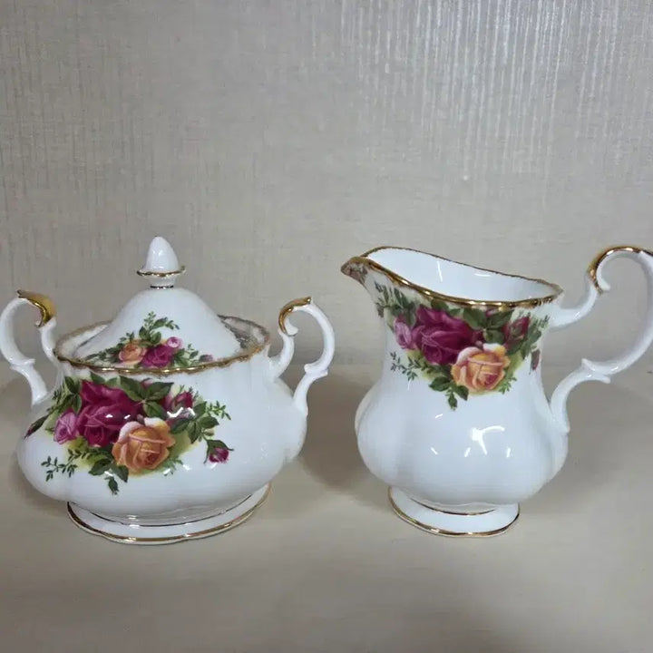 [BUNJANG] Royal Albert Two-Handle Sugar Bowl and Jug / 로얄알버트 투핸들슈거  저그