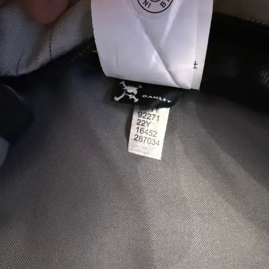 [BUNJANG] Oakley Vintage Backpack Gray/Black / 오클리 빈티지 백팩 그레이/블랙