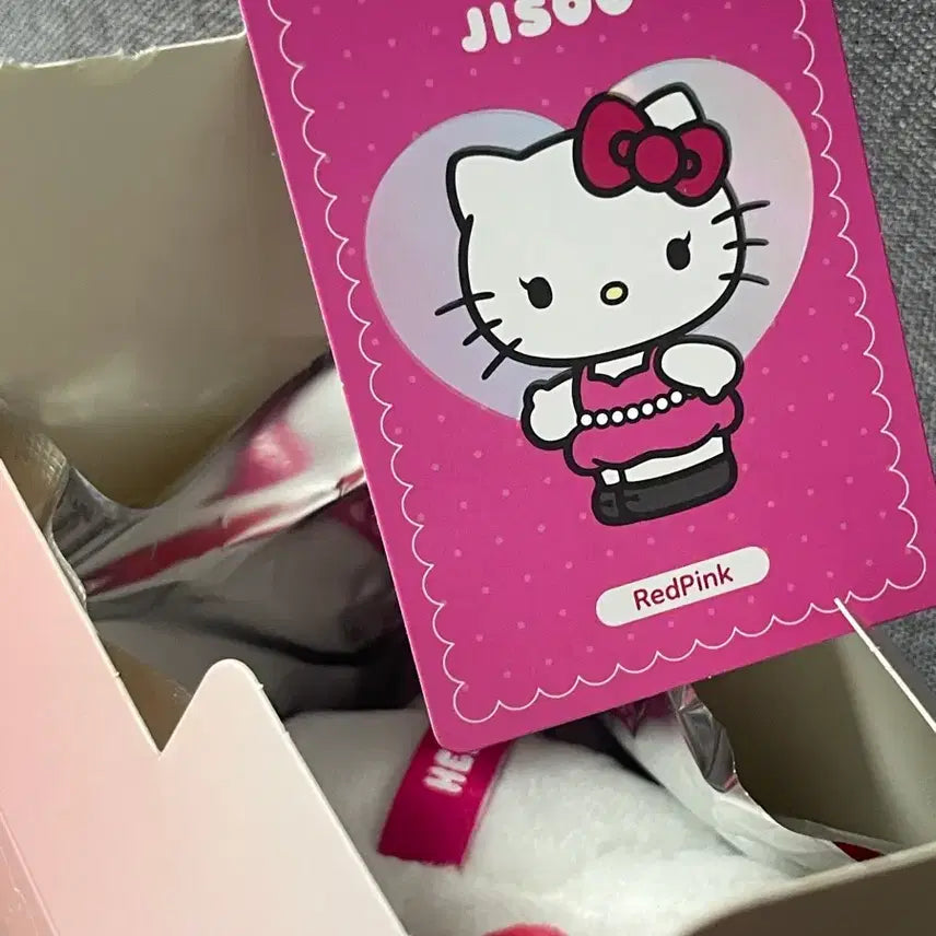 [BUNJANG] Hello Kitty Jisoo Red Ribbon Keyring / 헬로키티 지수 키링 레드핑크