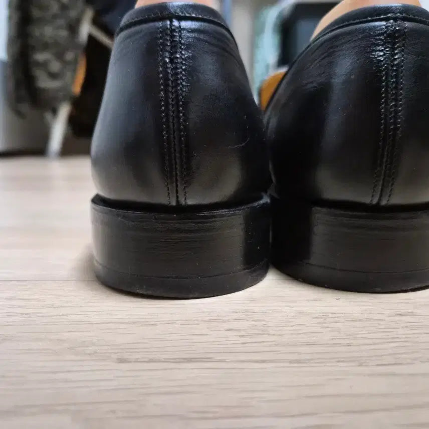 [BUNJANG] Vass Loafers (Size 43) / vass 바쉬 로퍼 43사이즈