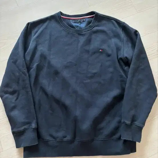 [BUNJANG] Tommy Hilfiger Navy Crewneck Sweatshirt / 타미힐피거 맨투맨 L
